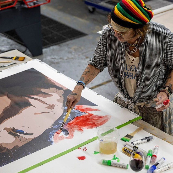 Johnny Depp A Expos Sa Premi re Collection De Peintures Et Elles Se Johnny Depp A Expos Sa Premi re Collection De Peintures Et Elles Se
